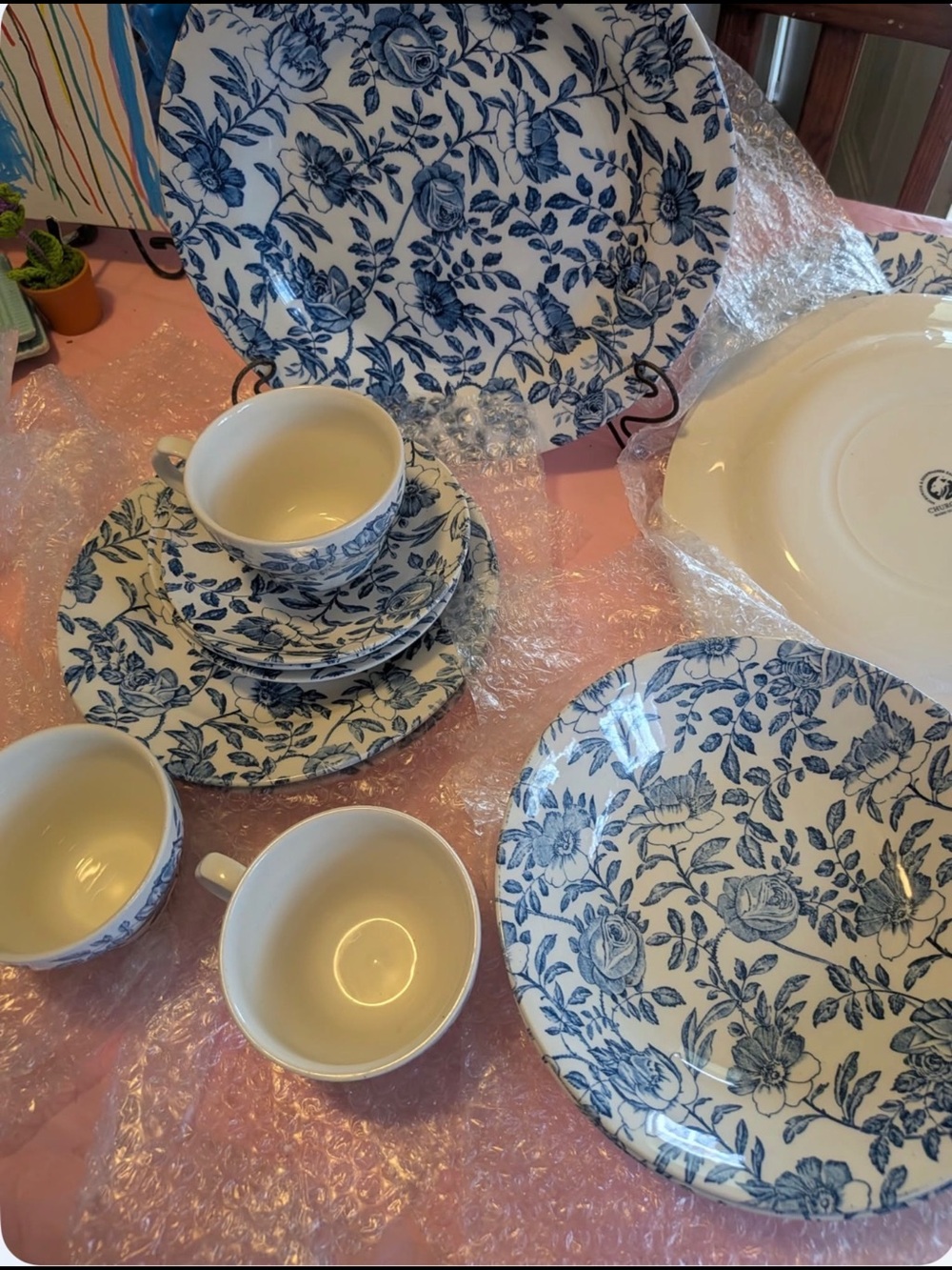 Church Dinnerware Set (20 pcs) - Picture 2 of 5